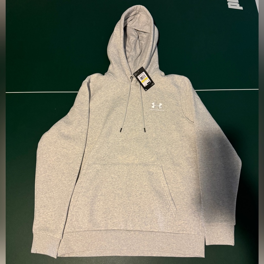 BRAND NEW Men’s Medium Light Gray Under Armour Hoodie
